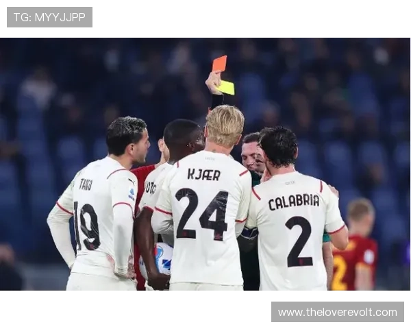 维罗纳怒斥染红判罚赛后风波